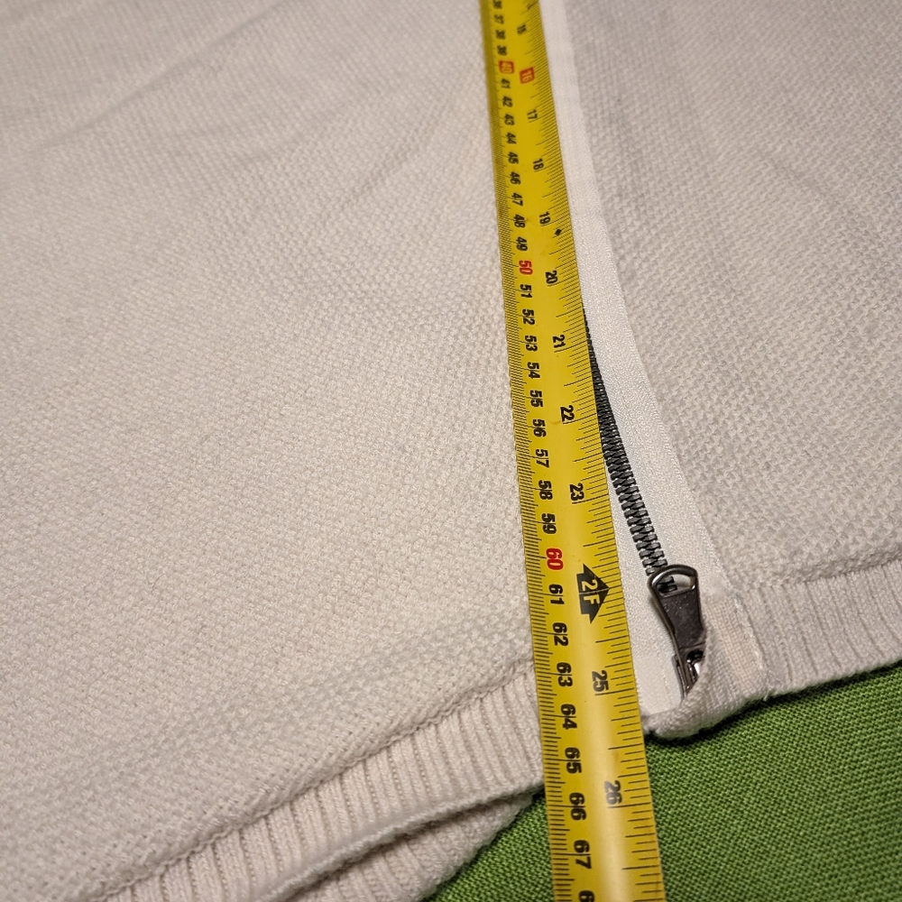 Lululemon asymmetrical zip poncho in cream,one size. - Picture 8 of 9